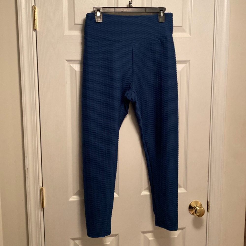 Brand New Ogeenier Leggings…size XL